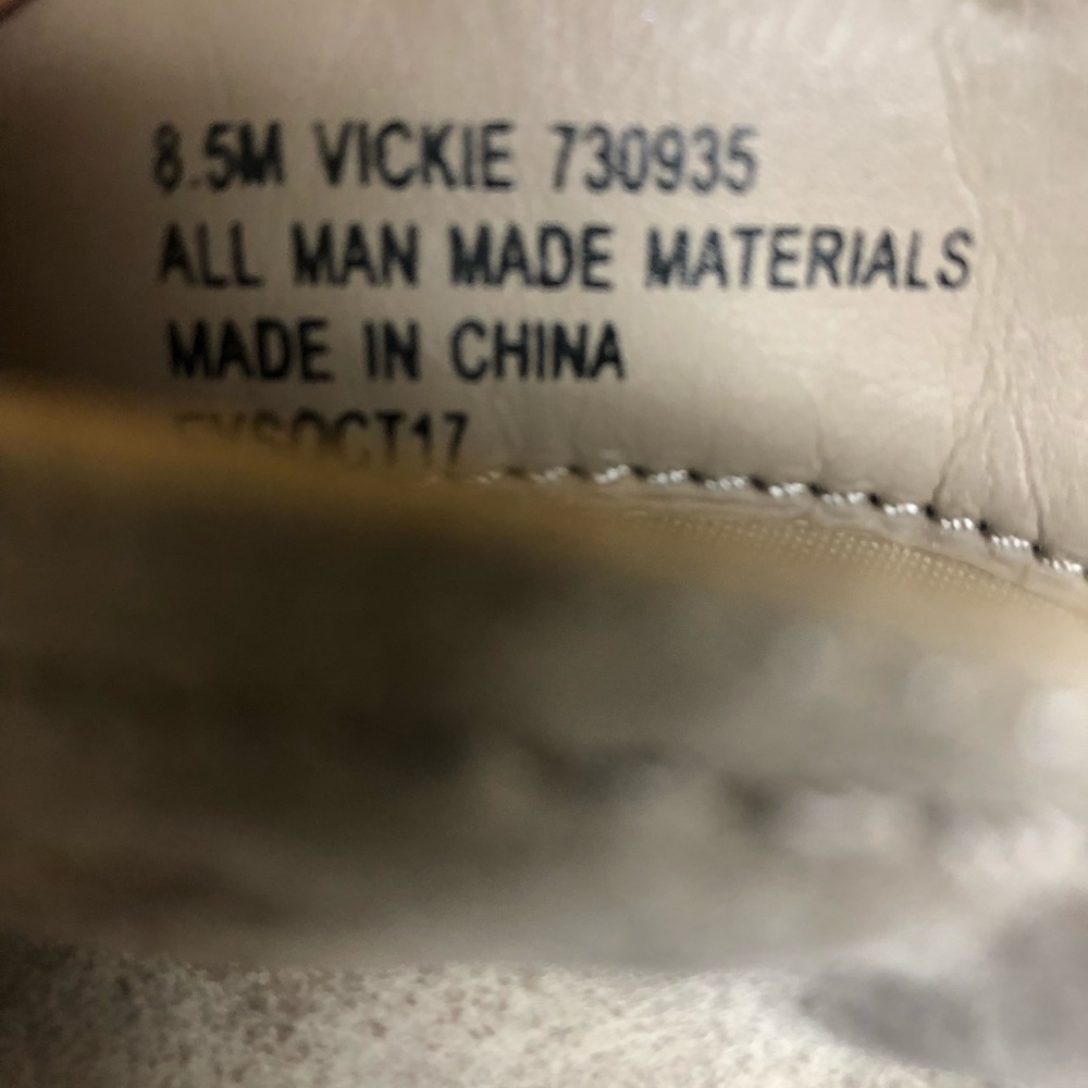 Vickie booties!